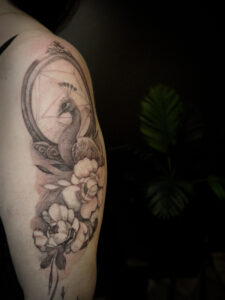 pfau.floral.arm.insta3